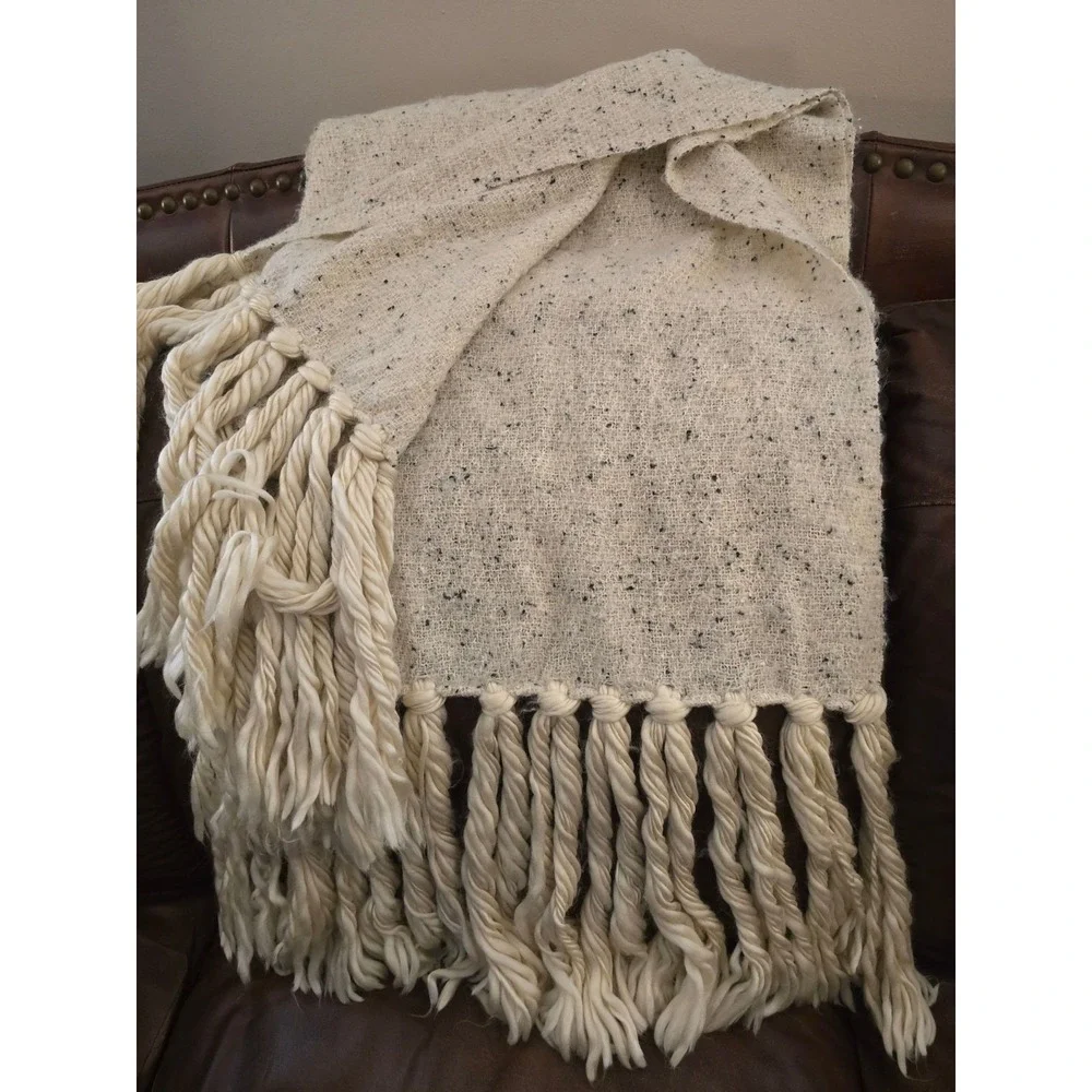 Anthropologie‎ Chunky Fringe Throw/scarf Cream flecked confetti knit soft Boho